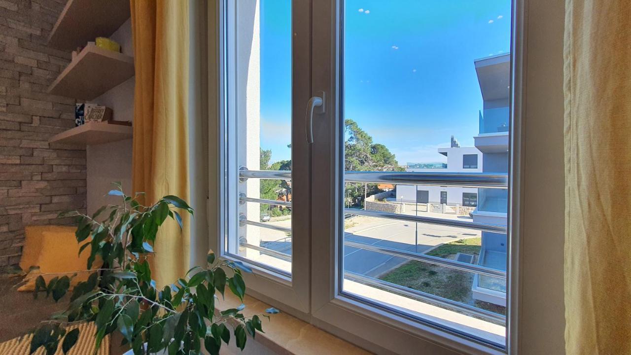 Beautiful View Apartment With Garage Space مالي لوشينغْ المظهر الخارجي الصورة