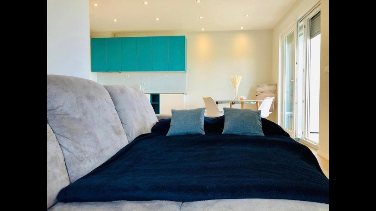 Beautiful View Apartment With Garage Space مالي لوشينغْ المظهر الخارجي الصورة