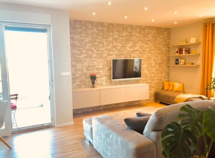 Beautiful View Apartment With Garage Space مالي لوشينغْ المظهر الخارجي الصورة