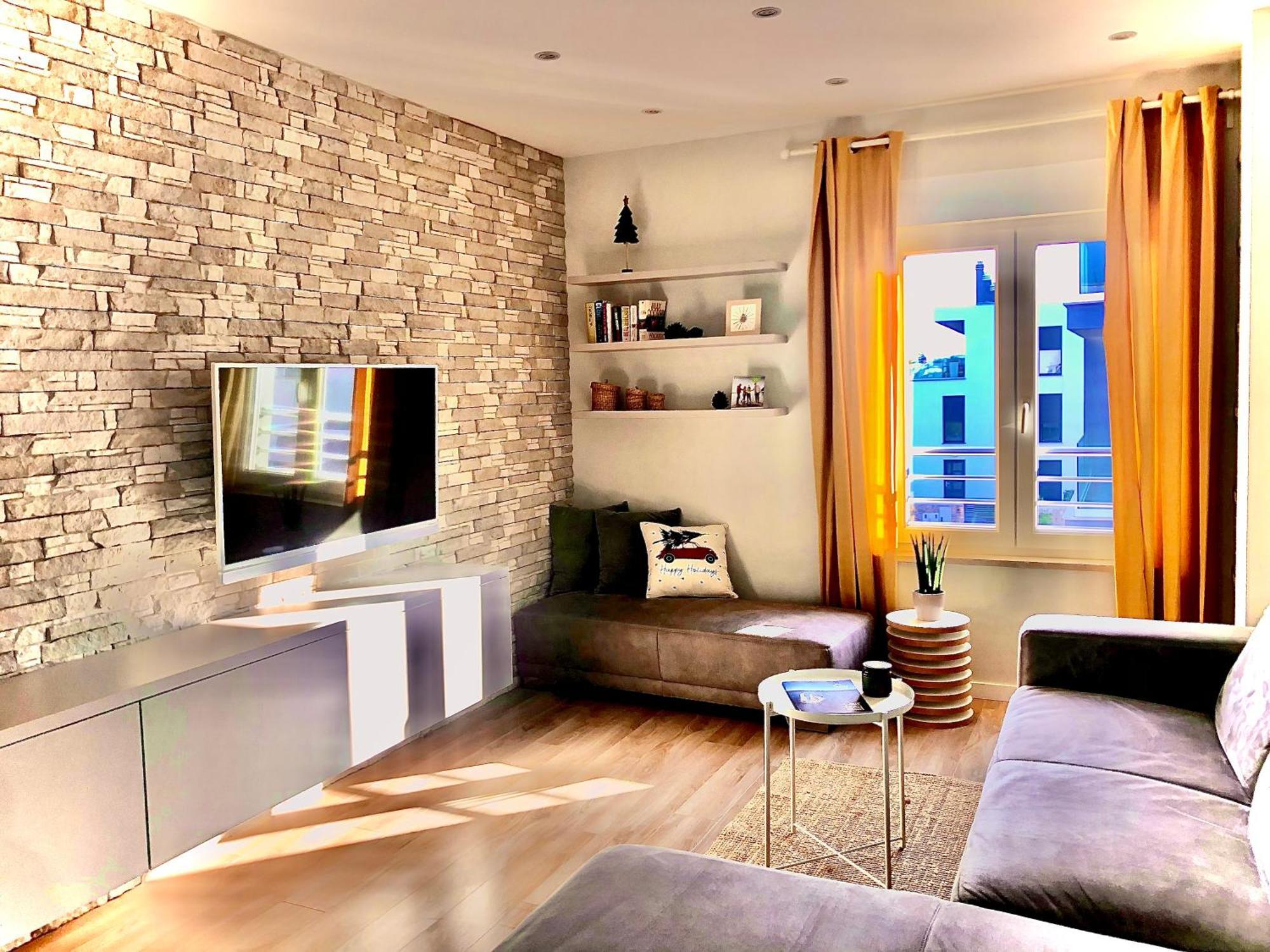 Beautiful View Apartment With Garage Space مالي لوشينغْ المظهر الخارجي الصورة